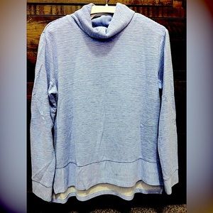 Jones New York ladies turtle neck